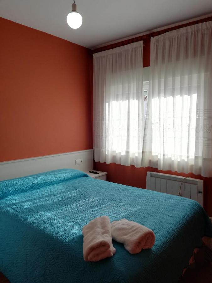 بيت شباب O Encontro فينيستيري المظهر الخارجي الصورة