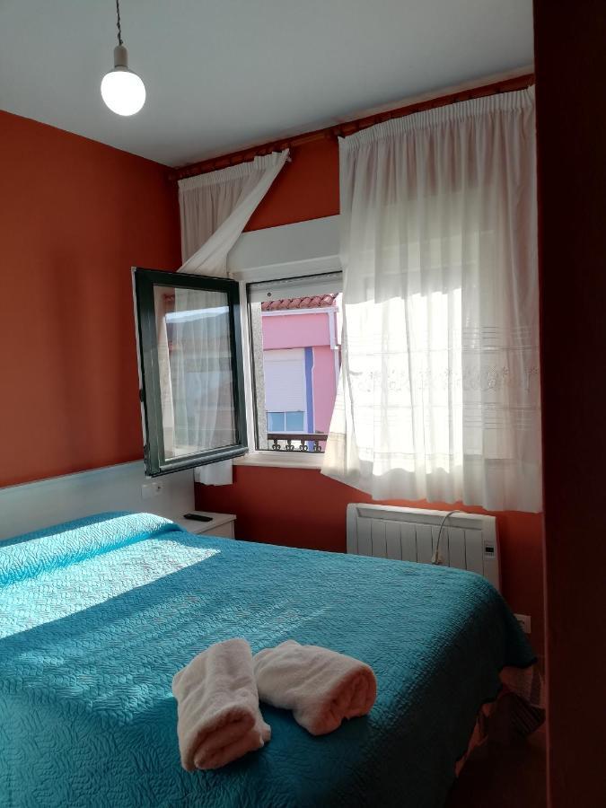 بيت شباب O Encontro فينيستيري المظهر الخارجي الصورة